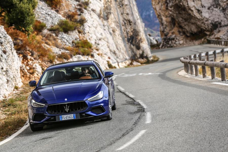  Maserati Ghibli S GranSport 2017 года  (фото 18 из 40)
